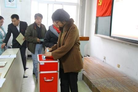 线上百家乐